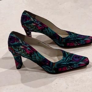 Womens Pumps